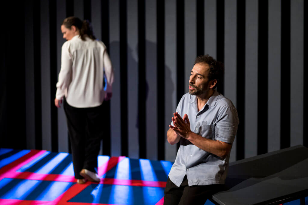 Katharina Stehr und Marc Schützenhofer in Kurzschluss am Gerhart Hauptmann Theater in Görlitz Zittau