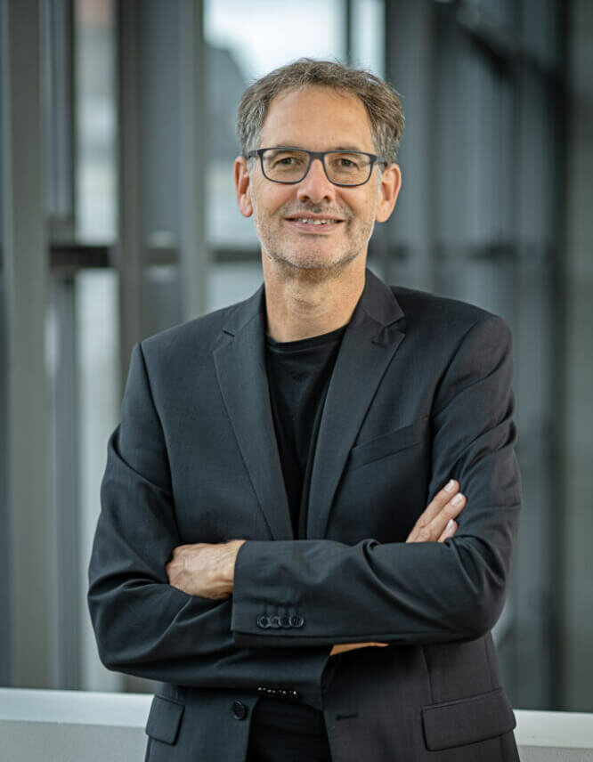 Zu sehen ist Markus Müller, Intendant des Staatstheater Mainz