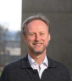 Zu sehen ist Georg Heckel, Generalintendant des Oldenburgischen Staatstheater