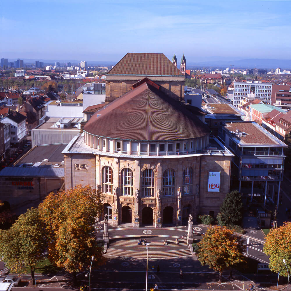 Die Außenansicht des Theater Freiburg